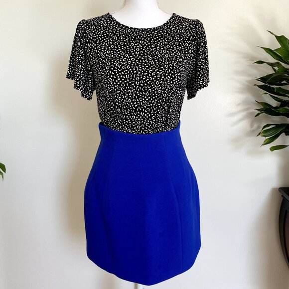 💙 Electric Blue High-Waisted Mini Skirt 💙 - Picture 8 of 11